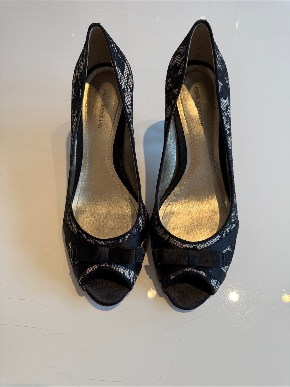 Ann Taylor Monique Black Lace Peep-Toe Heels with Bow Accent 3 inch heel size 8 - Picture 3 of 14
